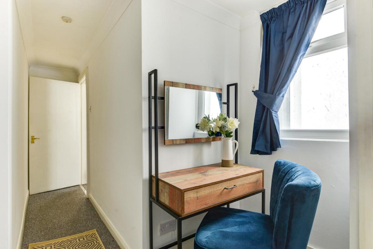 2 Bedroom Apartment - Queens Square Flat 1 Okręg wyborczy Hove Zewnętrze zdjęcie