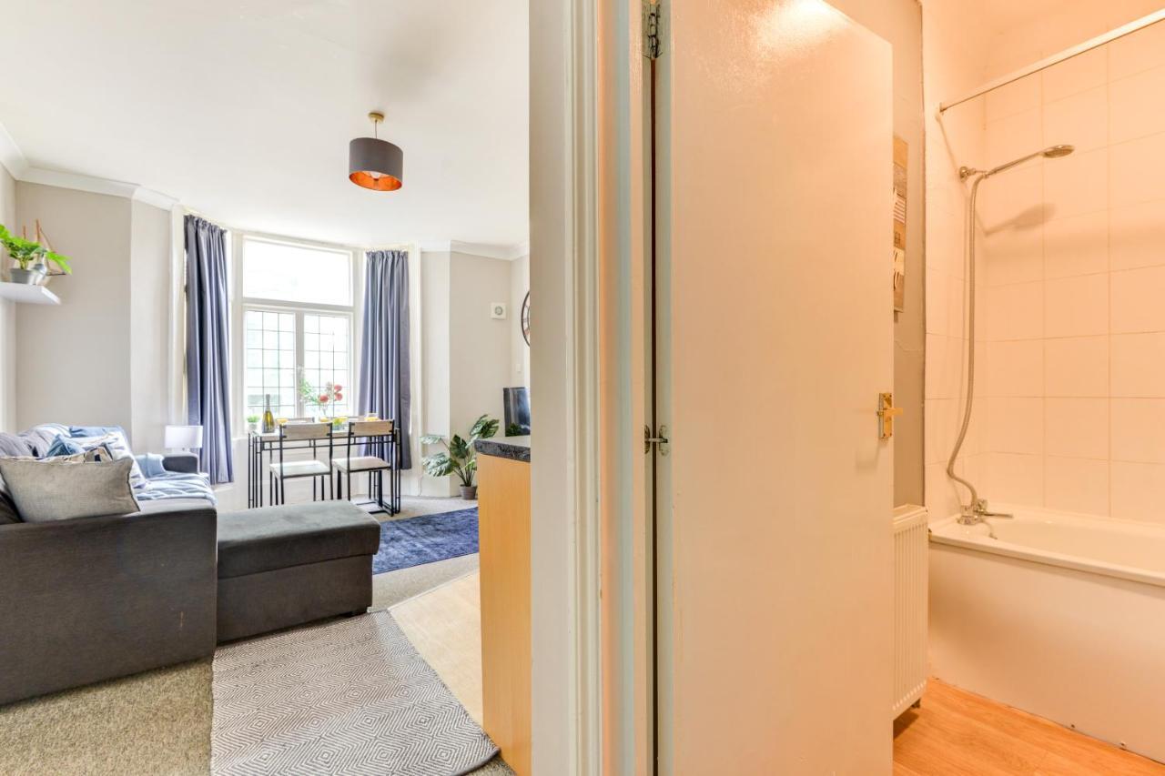 2 Bedroom Apartment - Queens Square Flat 1 Okręg wyborczy Hove Zewnętrze zdjęcie